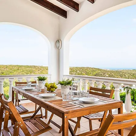 Villa Cala Llonga Вилла Cala Llonga (Menorca)